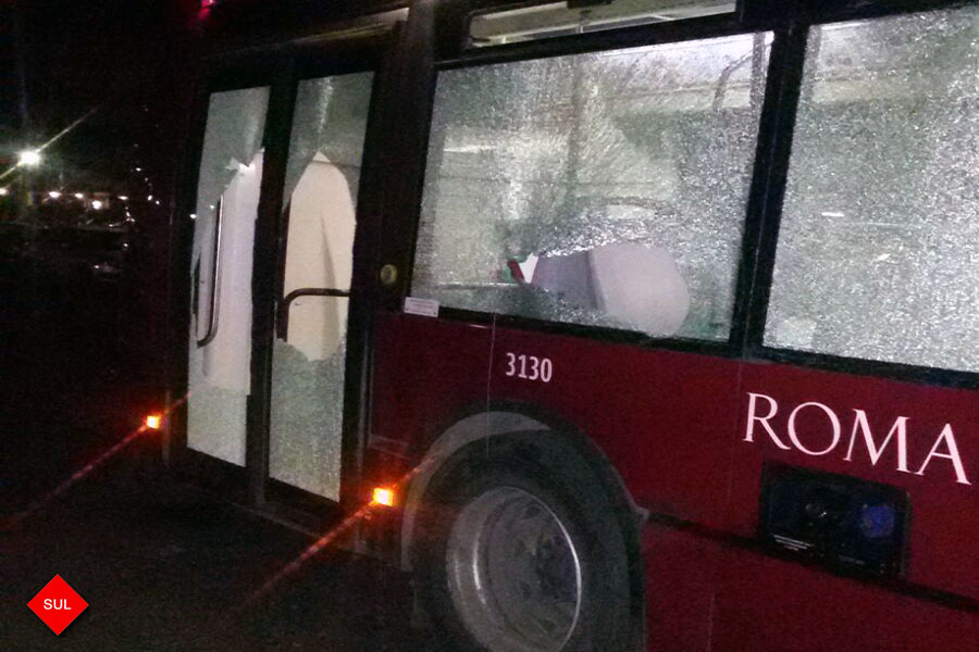bus danneggiato2