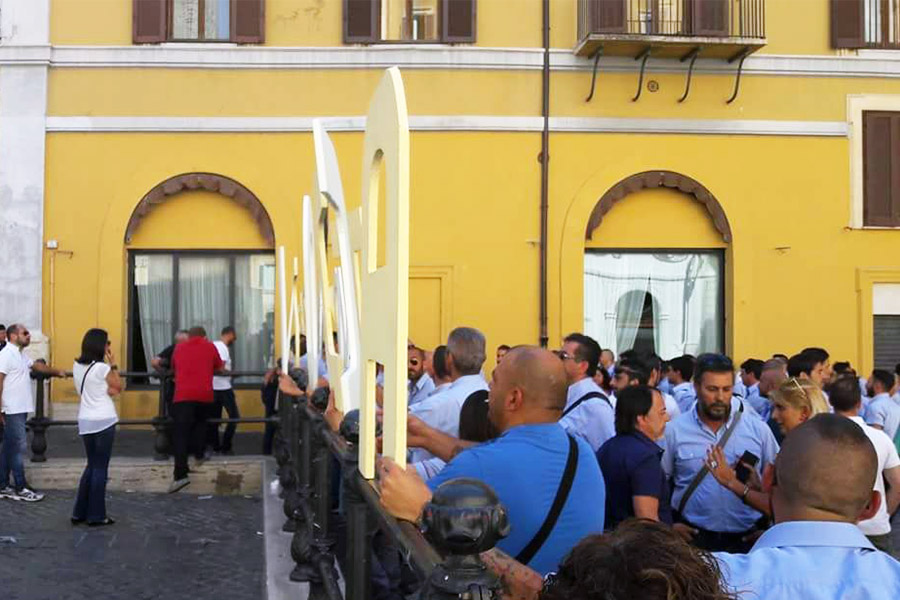 Autoferrotranvieri Montecitorio11